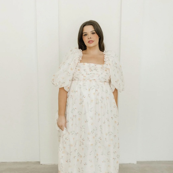 Worth Collective Melody Maxi Dress in Yellow Rose Floral - Picture 2 of 6